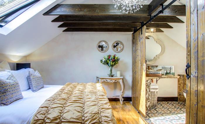 Luxury bedding & towels